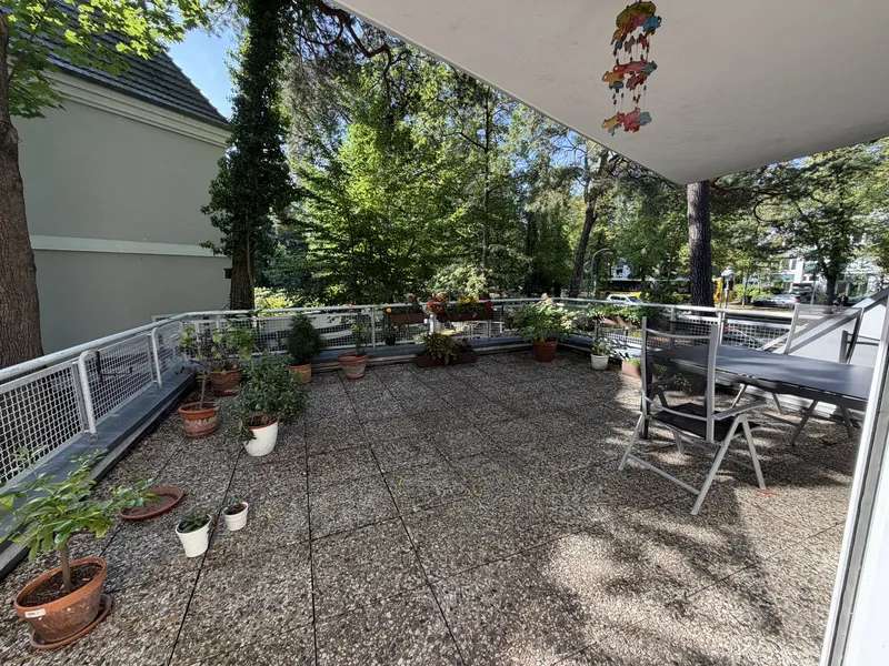 Direkt am Messelpark, fantastisch geschnittene 3-Zimmer-Wohnung mit EBK & großer Terrasse!! — photo 1